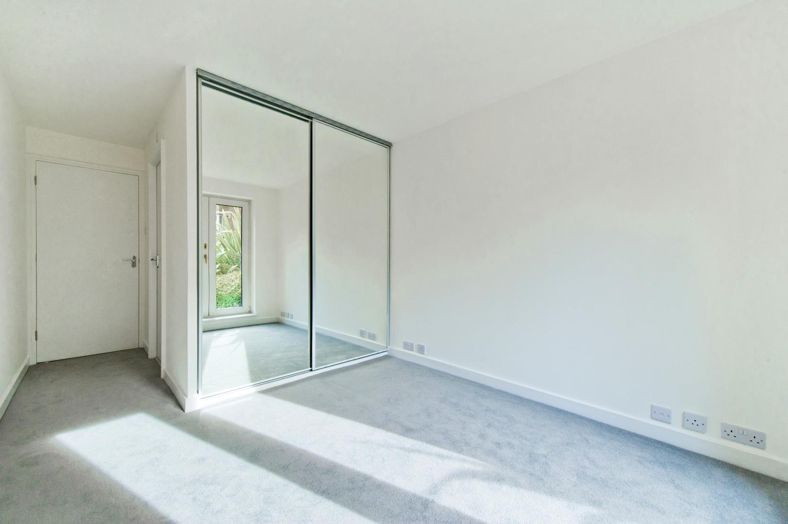 			1 Bedroom, 1 bath, 1 reception Flat			 Admiral Walk, MAIDA VALE